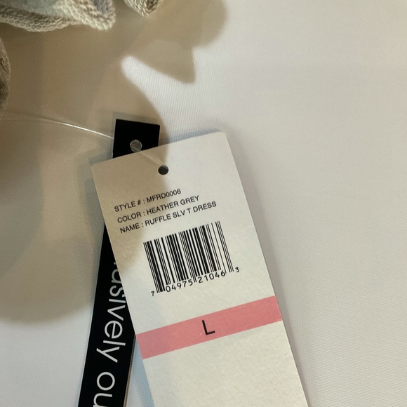 Flutter & Kick gray crew neck ruffled sleeve dress - Picture 13 of 13